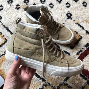 Vans MTE Sneakers Tan Suede & Fur lining - 8.5W